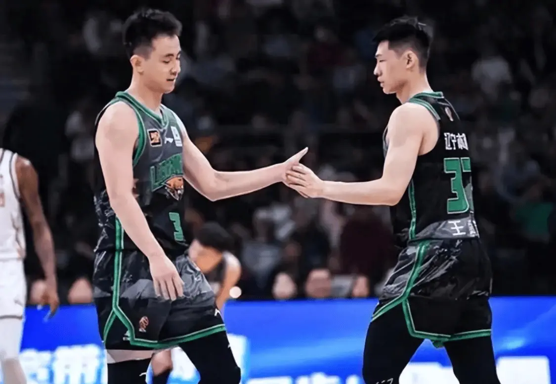 强水平, 均是机动性