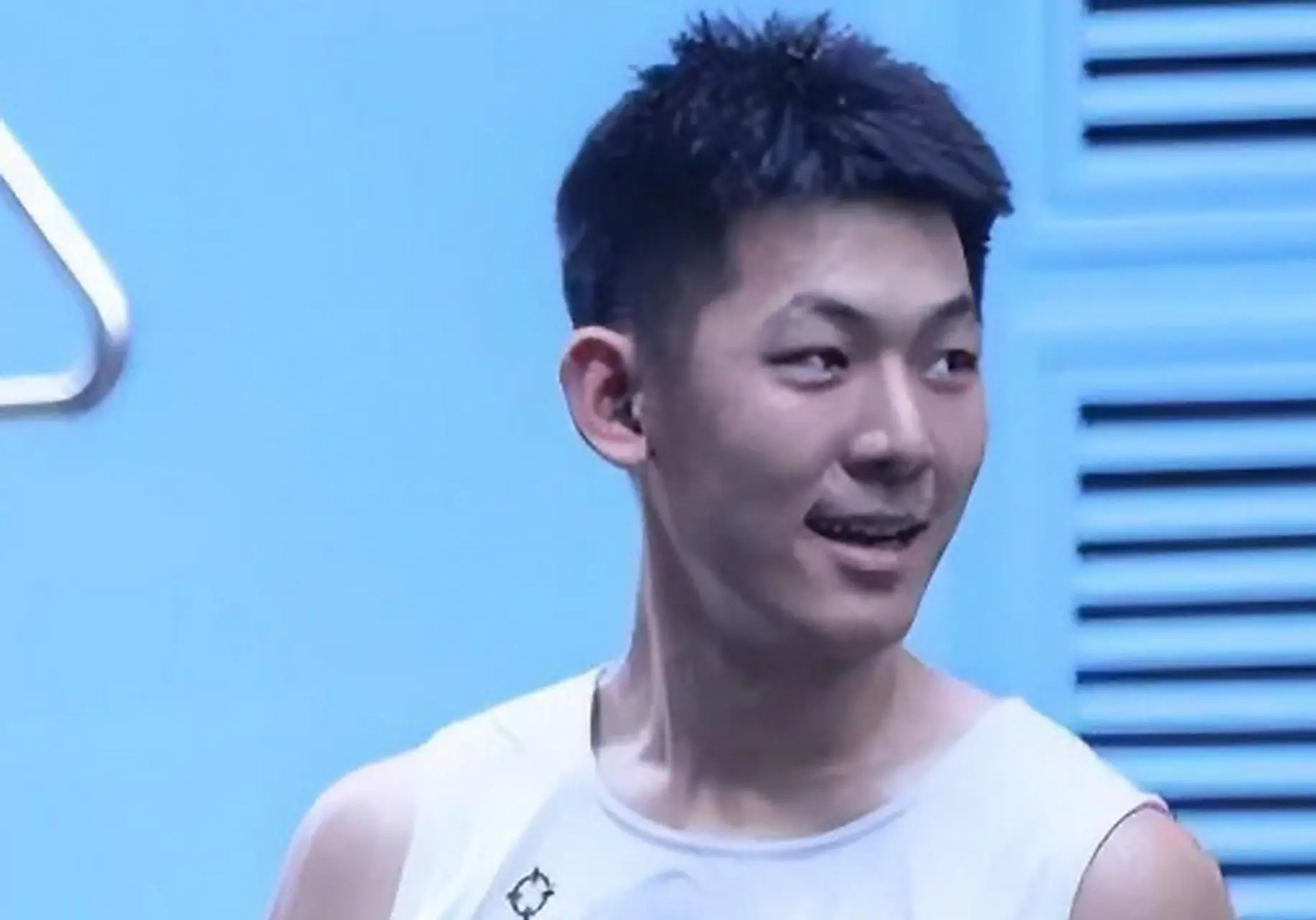 src, 各位球迷朋, 可砍下