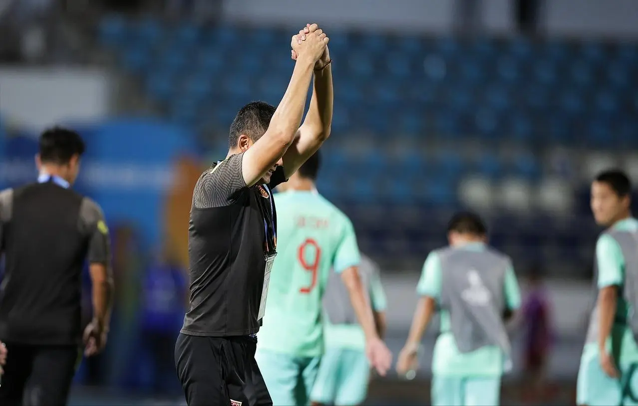 tenan, 在大禁区线, div